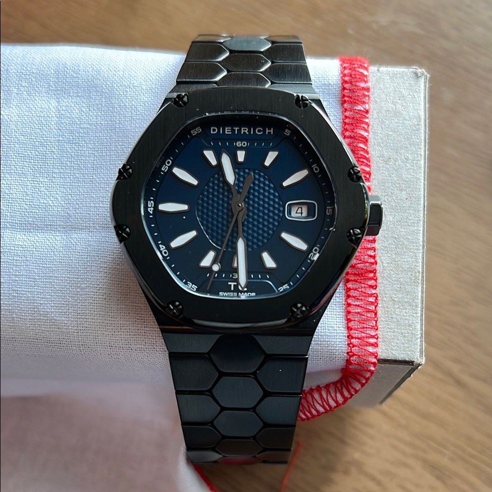 Men's Black and Blue Watch
